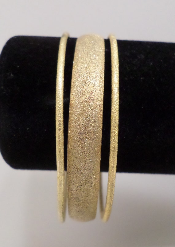 Vintage Bangle Bracelets Gold Tone Metal Rough Fin