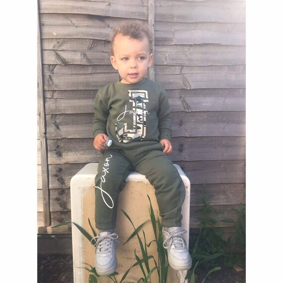 unisex tracksuits