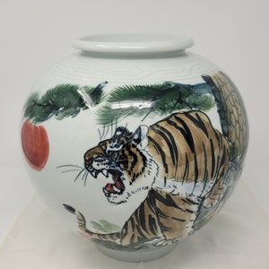 Handmade Korean Baekja Porcelain Moon Jar with Tiger Painting, Lunar New Year, Year of Tiger, Traditional, Home Decor