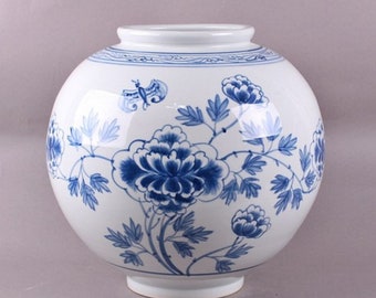 Handmade Korean Baekja Porcelain Moon Jar with ChungHwa Peony Flowers Painting