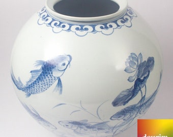 手作り韓国白磁月壺（魚の絵が描かれた中華風絵付け）、陶器、室内装飾