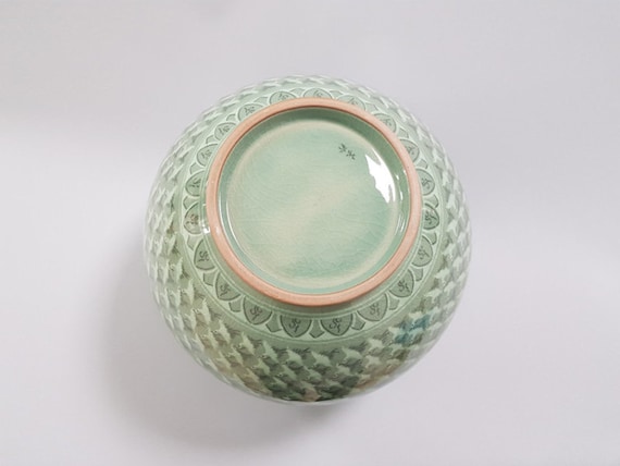 Handmade Korean Ceramic Inlaid Celadon (상감 청자) Moon Jar