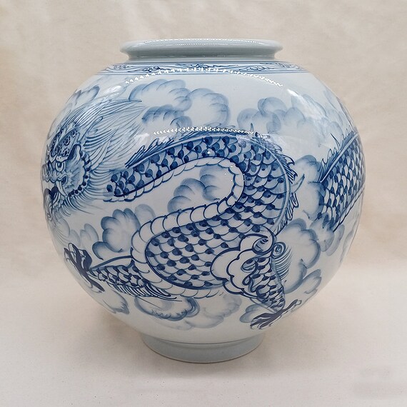 青雲ドラゴン模様の陶器 Handmade Korean Baekja Moon Jar - Blue Dragon Porcelain Art