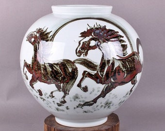 Handmade Korean Baekja Porcelain Moon Jar with Chul Hwa Iron Painting, Two Horses