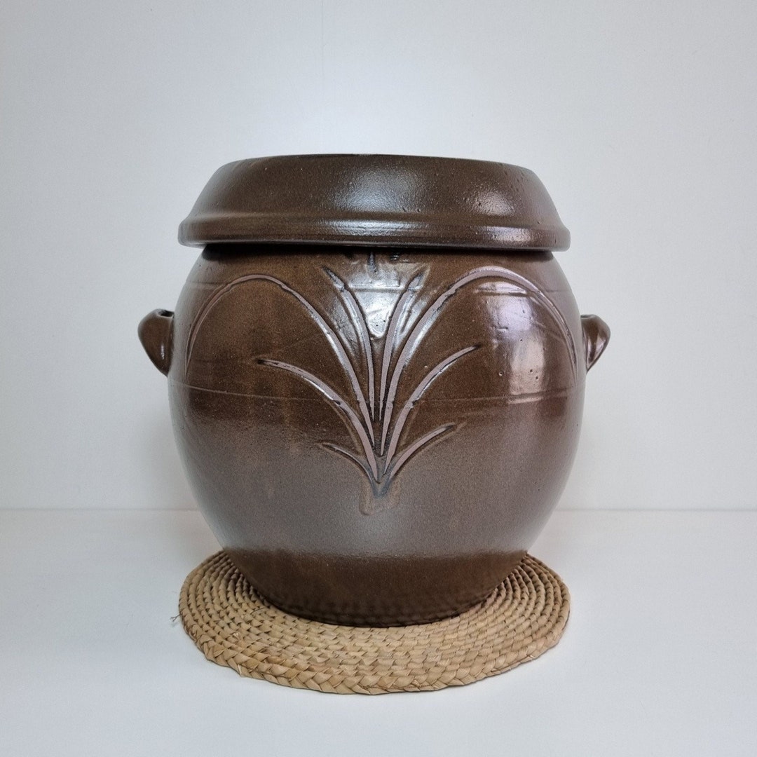Handmade Korean Onggi 25 L (6.6 Gal) & 35 L (9.2 Gal) Jar