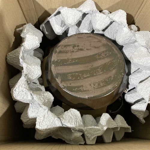Handmade Korean Onggi shops Aging Fermentation Jar / Crock for Kimchi, Gochujang, Makgeolli and Tea - 3 L (0.8 Gal) or 5 L (1.3 Gal)