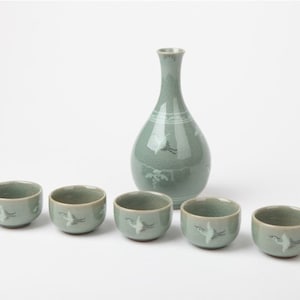 Handmade Korean Celadon Sake Set for 5 - Crane and Cloud (with Gift Box), Pitcher & Cups