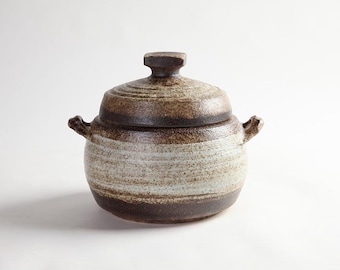 Handmade Korean Gwiyal (Hakeme) Buncheong Ceramic Jar/Tea Caddy