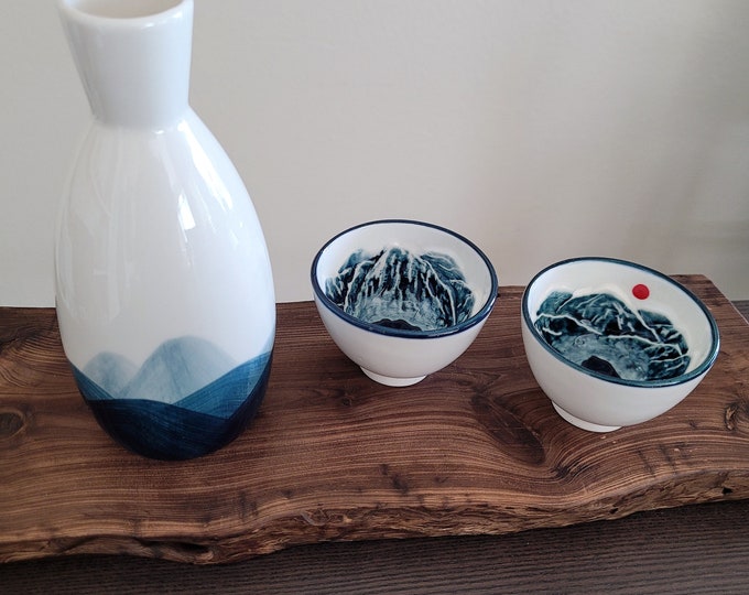 Handmade Hand-Painted Korean Chunghwa Baekja White Porcelain Sake Set - Mount Baekdu, Bottle & Cups, Soju, Makgeolli