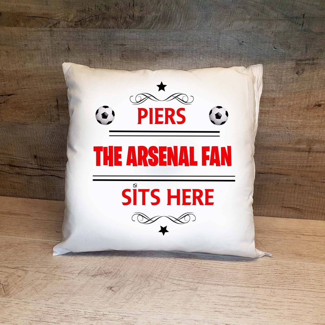 Personalised Arsenal Football Cushion. Personalised with any Etsy Italia