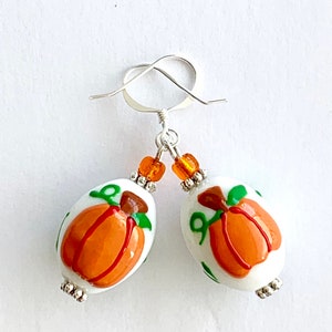 Halloween pumpkin earrings, lampwork glass pumpkins, fall earrings, Halloween earrings