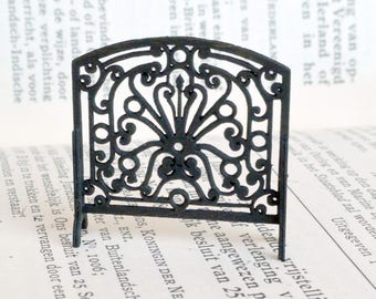 1:24 Romantic Fire Screen - dollhouse miniature kit