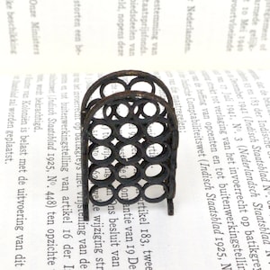 Winebottle Rack - dollhouse miniature kit 1:24