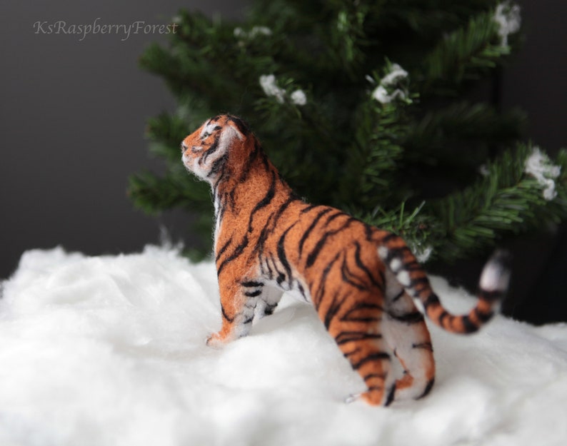 Felted tiger Handmade Tiger Soft sculpture Needle felted tiger Amur tiger,Wool sculpture