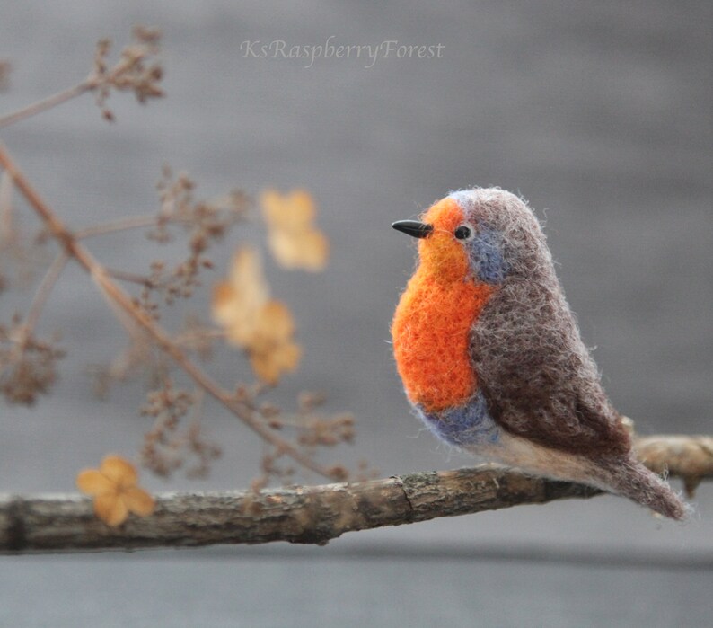 Needle felted bird Needle felted brooch Needle felted image 0