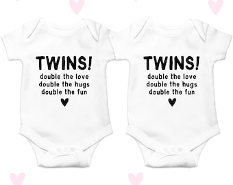 Tvillingars babymeddelande, dubbelt så roligt, matchande babyoutfit