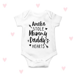 Mama Papa Baby wachsen: Personalisierte Neugeborenen Geschenk, 100% Baumwolle Baby Outfit