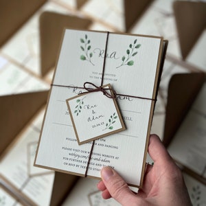 Hochzeitseinladungen grüne Blätter, rustikale Hochzeit Briefpapier, braune Hochzeit Papier, rustikale Hochzeit Einladungen, rustikale Hochzeit Einladungen