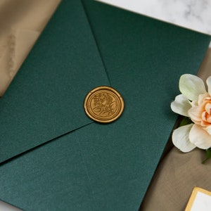 Green and Gold Wedding Invitations with Vellum Belly Band, Botanical Wedding Stationery with RSVP, Customised Invites for Dream Wedding image 9