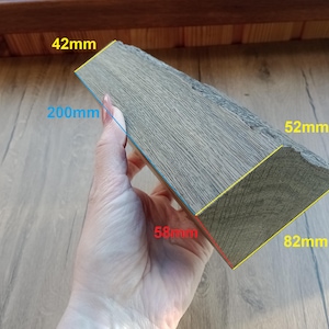 The edge of bog oak. 2840 years. 436g. 15.37oz