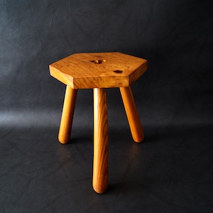 rustic stool with three legs, primitive wooden stool, melkacker, tripod stool