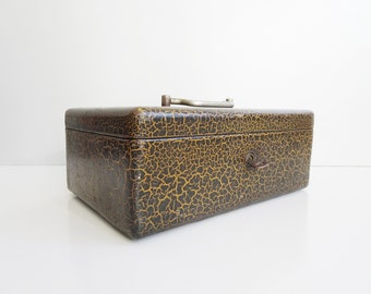 Steel cash box, lockable French metal box