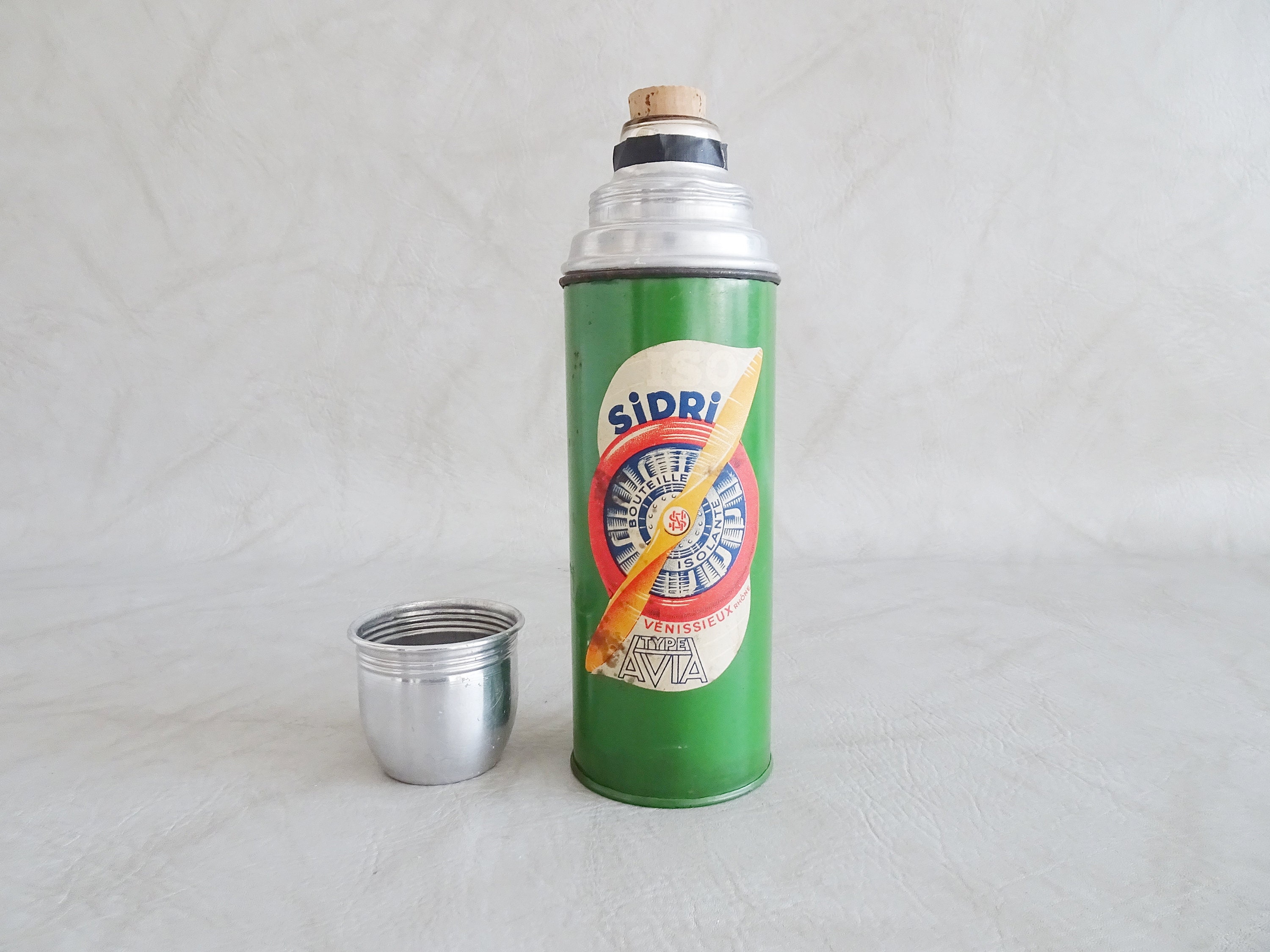 Thermos France Iso Sidri ype Avia, old insulating pot green