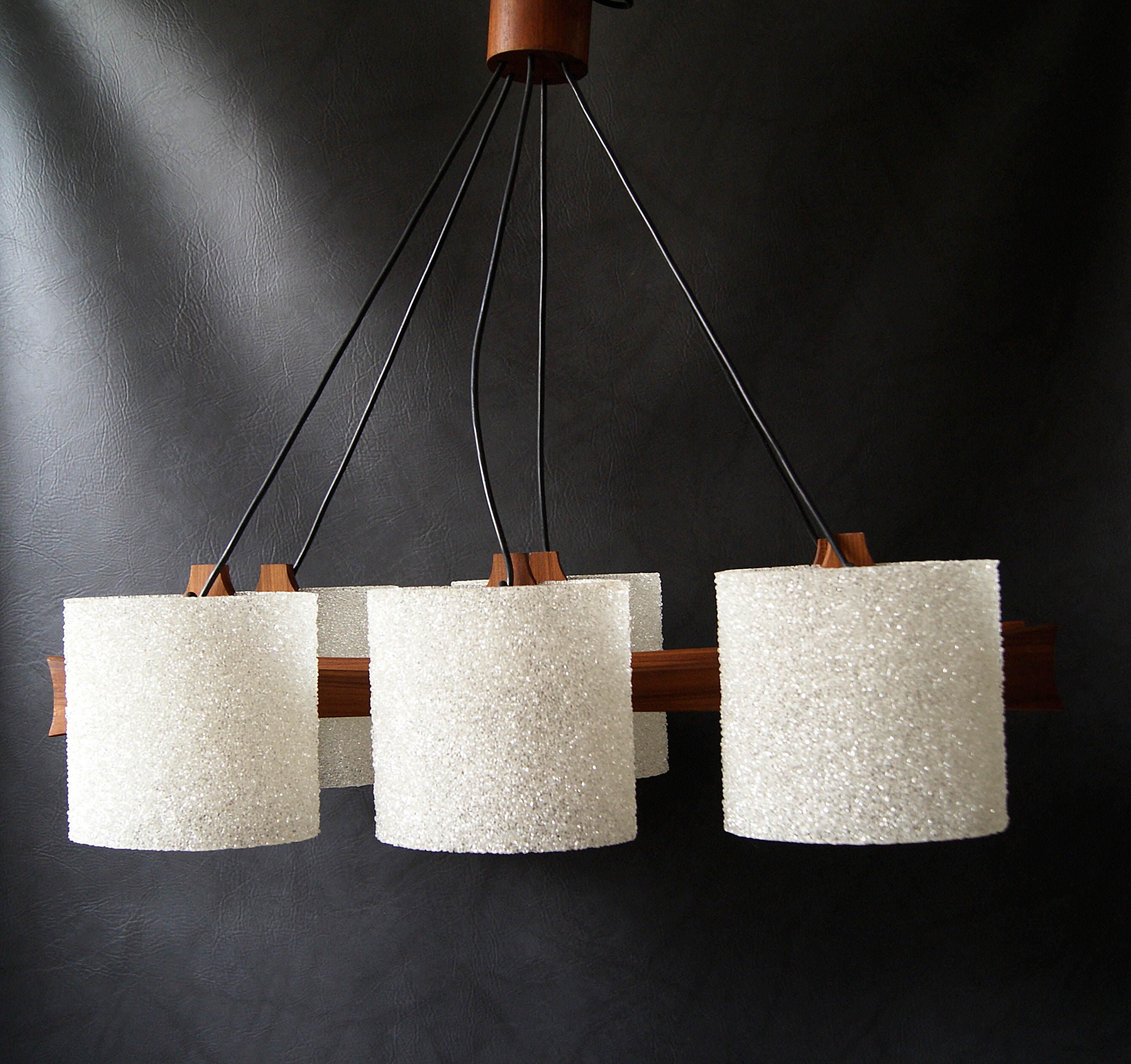 Scandinavian teak hanging lamp with plexiglass synthetic resin