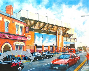 Puede incluir: Una pintura de un edificio de ladrillo rojo con una gran fachada de vidrio. El edificio es un estadio con un gran letrero que dice "The Albert" en el lateral. Hay gente caminando frente al edificio y coches aparcados en la calle. La pintura está hecha en un estilo realista con colores brillantes.