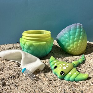 Baby Sting Ray-speelset | Inclusief deken, babyfles en geboorteakte | Glow-in-the-Dark | Fidgetspeeltje | 3D-geprint | Regenboogmysterie-ei