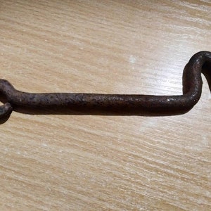 Restoration Hook, primitive rusty iron, Barn Door Lock, iron Hook, gate Latch