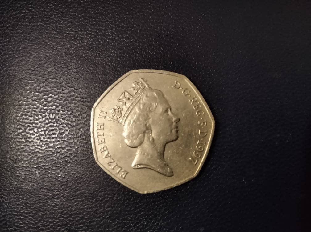 1997年イギリス 50ペンス 硬貨 非常に希少な1997年イギリス50ペンス硬貨。あらゆるコレクションに