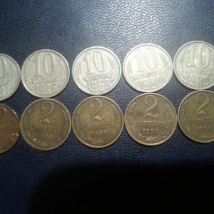 a set of coins 10 pieces of the USSR 10 kopecks and two  kopecks / coins for decor