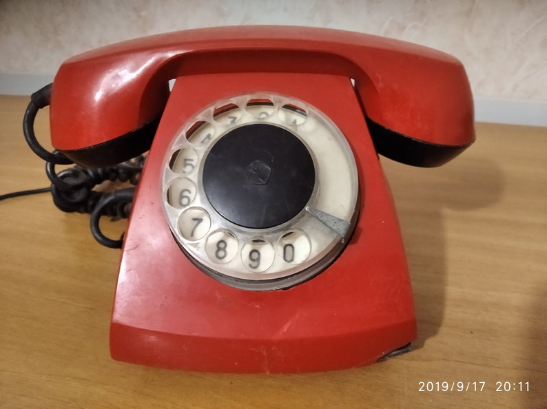 Vintage phone TAN red color. Desk phone. rotary phone. Disk phone. Vintage phone USSR. Red phone. Vintage phone TAN red color image 1