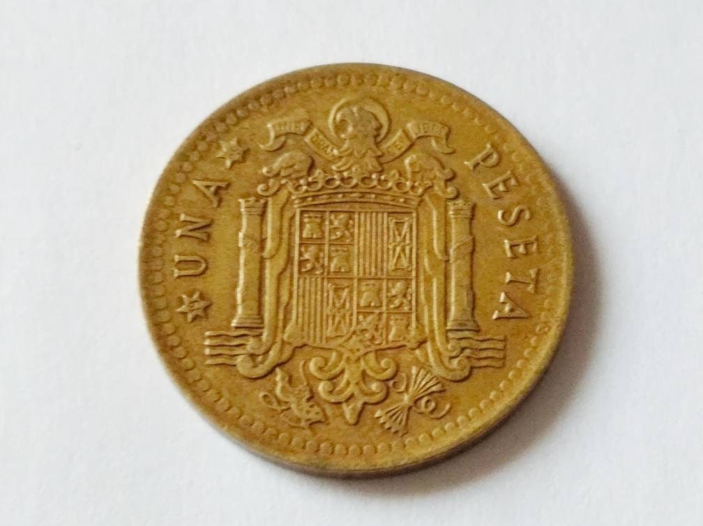 Una peseta 1966 coin - Etsy 日本