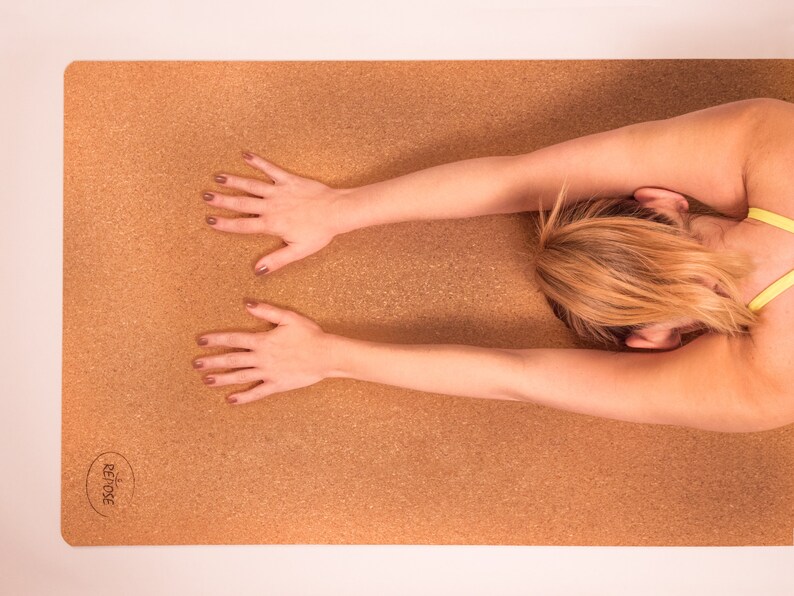 REPOSE Eco-friendly yoga mat, Organic Cork & Natural Rubber Mat for Earth and health, Carry strap included, also for hot yoga and pilates image 6