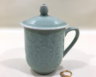 Chinese Celadon LIDDED TEA MUG ~ Glossy Soft Green Glazed Porcelain Cup w/ Raised Scrolled Floral Design ~ Traditional Asian Drink Ware