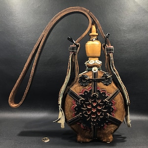 Vintage HUNGARIAN KULACS CANTEEN Wood, Leather & Horsehair Wrapped 13&quot; ~ Black/Brown/Red Water Wine Flask Decanter ~ Folk Art Display Decor