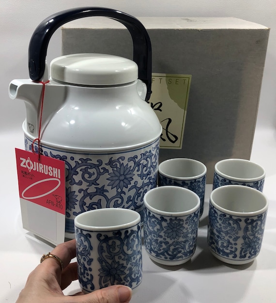 Japanese ZOJIRUSHI Elephant Thermos Teapot & Porcelain Tea Cups NOS Blue  Floral 'octopus' Scroll Patterned Tabletop/travel/picnic Tea Set 