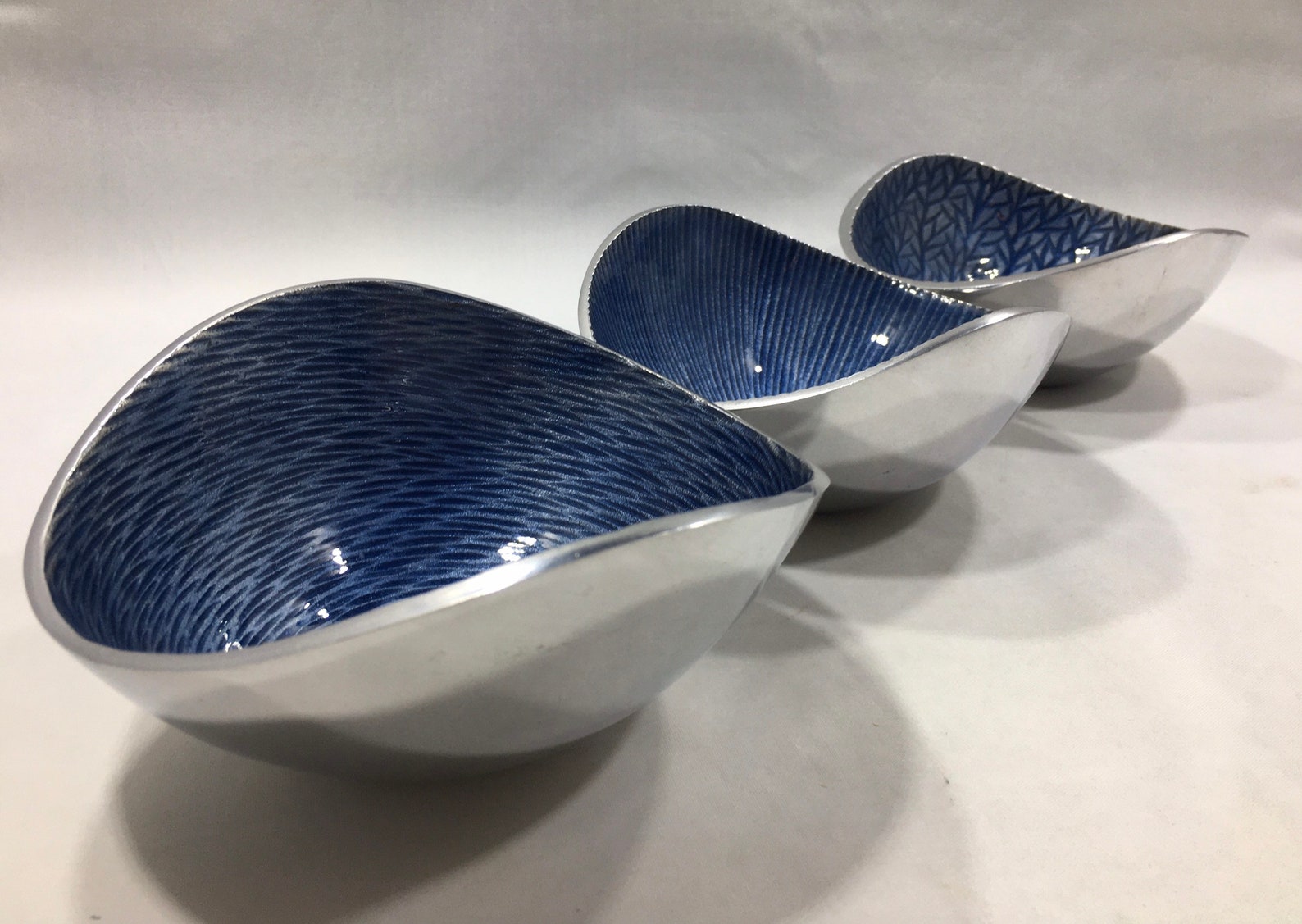 Handmade METAL ENAMEL BOWLS by Simply Designz Set of 3 Etsy
