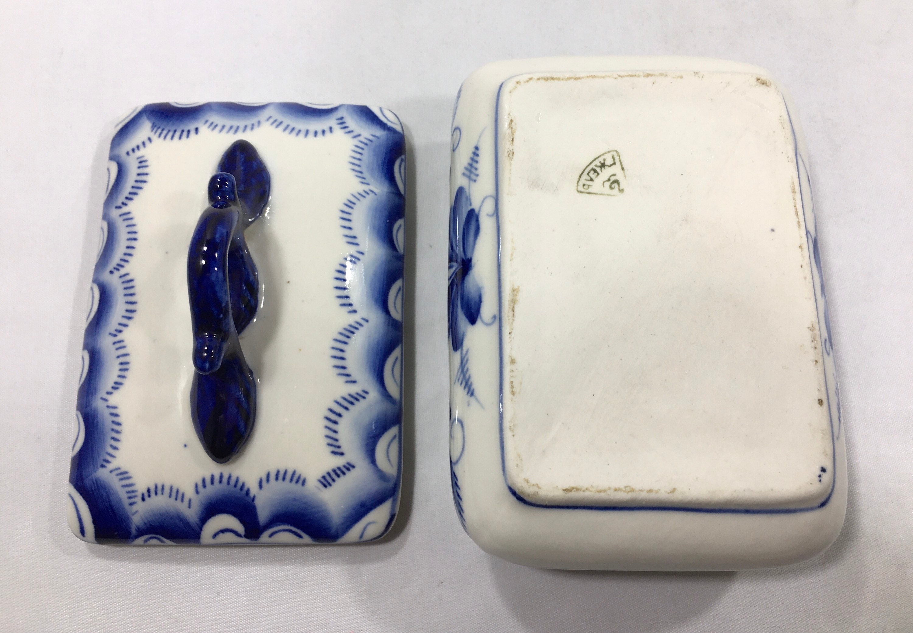 RUSSIAN GZHEL PORCELAIN Trinket Box W/ Lid ~ Rectangular RUSSIAN GZHEL PORCELAIN Trinket Box W/ Lid ~ Rectangular