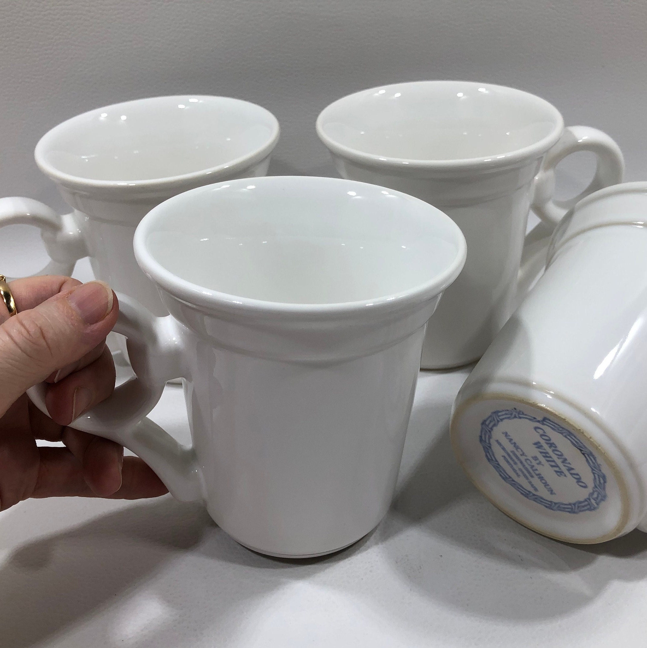 Vintage Century Corando White Ceramic Mug Vintage Century Corando White Ceramic Mug