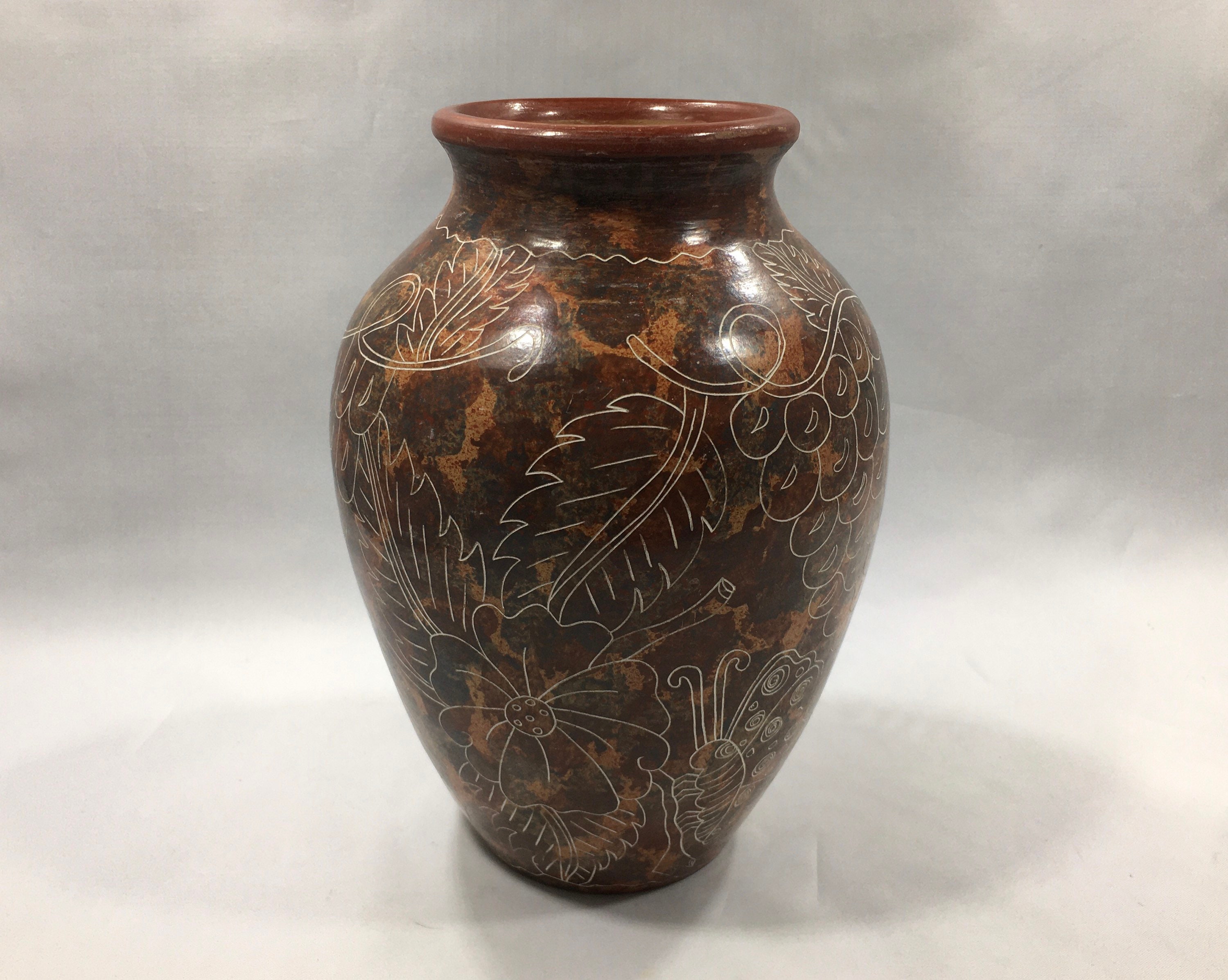 Vintage NICARAGUA/CENTRAL AMERICA Incised Art Pottery Vase - Etsy