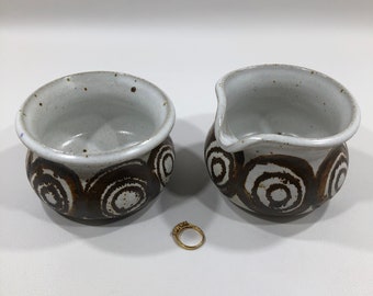 Speckled Stoneware SUGAR & CREAMER SET w/ Brown Rings Motifs ~ Salt Glazed Serving Pitcher and Bowl ~ Vintage Studio Art Pottery Kitchenware