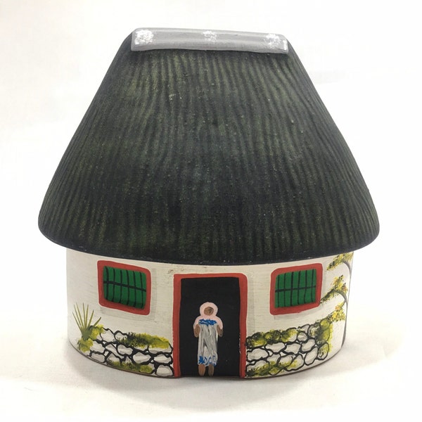 Handmade CLAY HOUSE CONTAINER Trinket Box from Riviera Maya ~ Hand Painted Lidded Jewelry Keepsake Storage Box ~ Mexican Pottery Souvenir