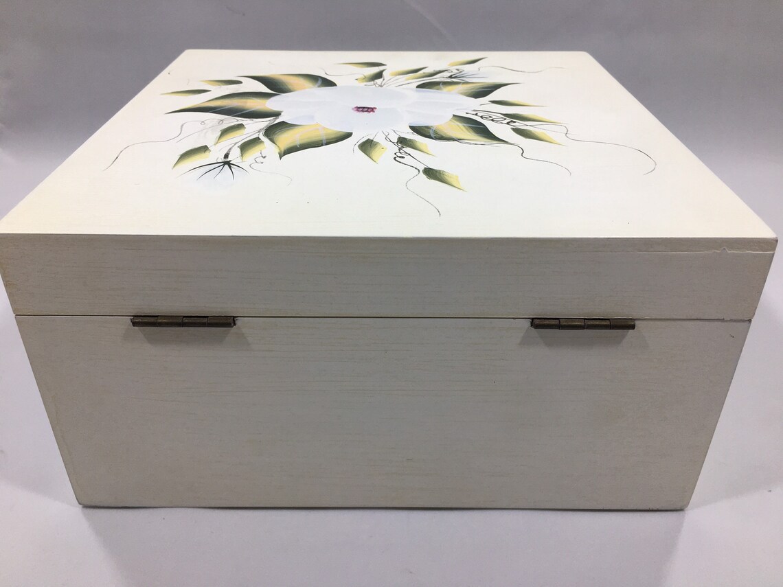 Thomas Pacconi 1900 To 2000 Classics Jewelry Box - Thomas Pacconi 1900 to 2000 Classics Jewelry Box