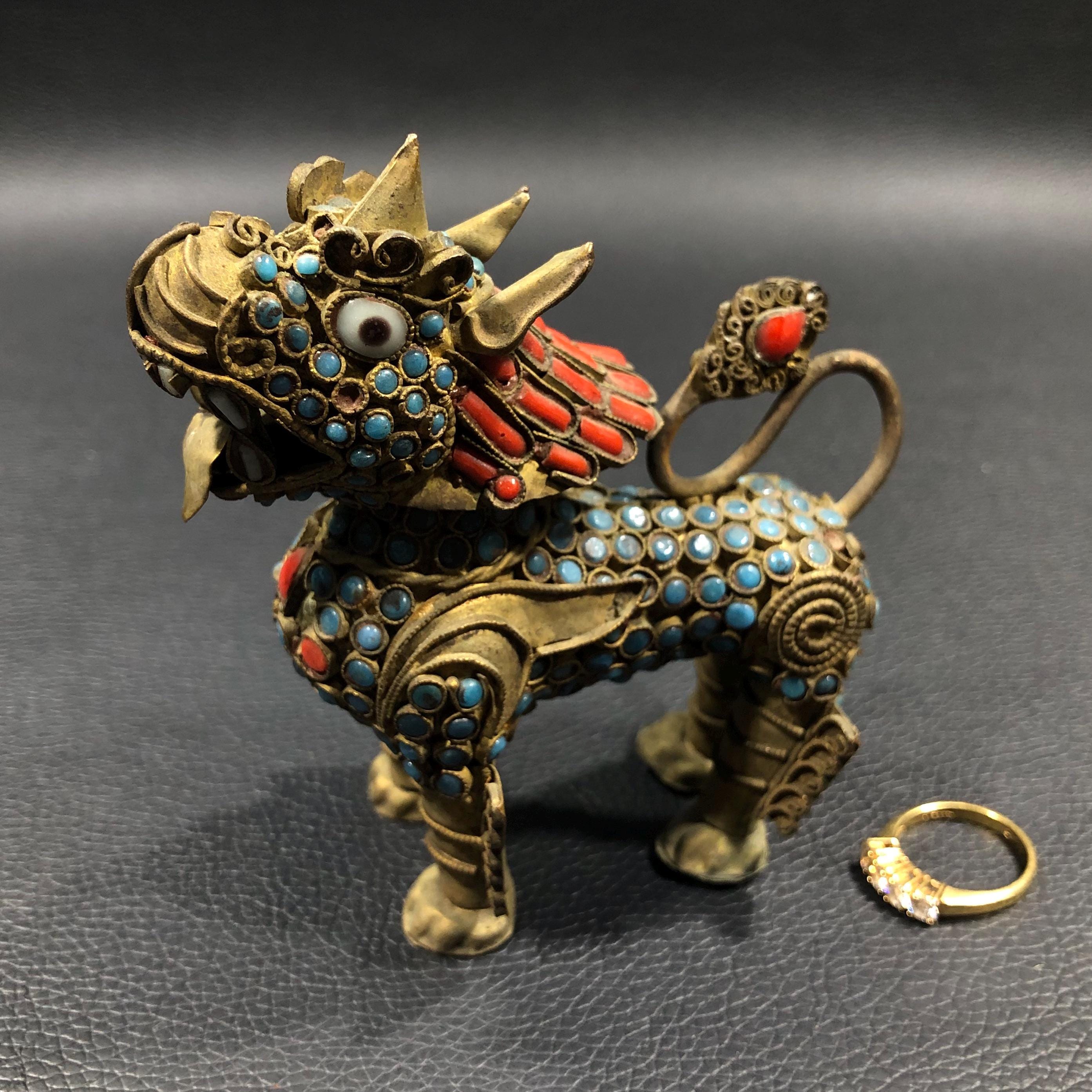 Tibetan/nepalese FOO DOG FIGURINE Censer Snuff Bottle ~ Hand