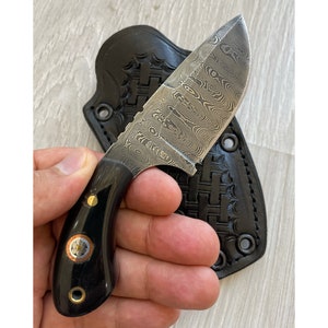REAL DAMASCUS Skinning Knife Cow Horn Handle - 150 Layers - Blacksmith Made - Camping Knife - Damascus Steel Knife - Hunting Knife No:27