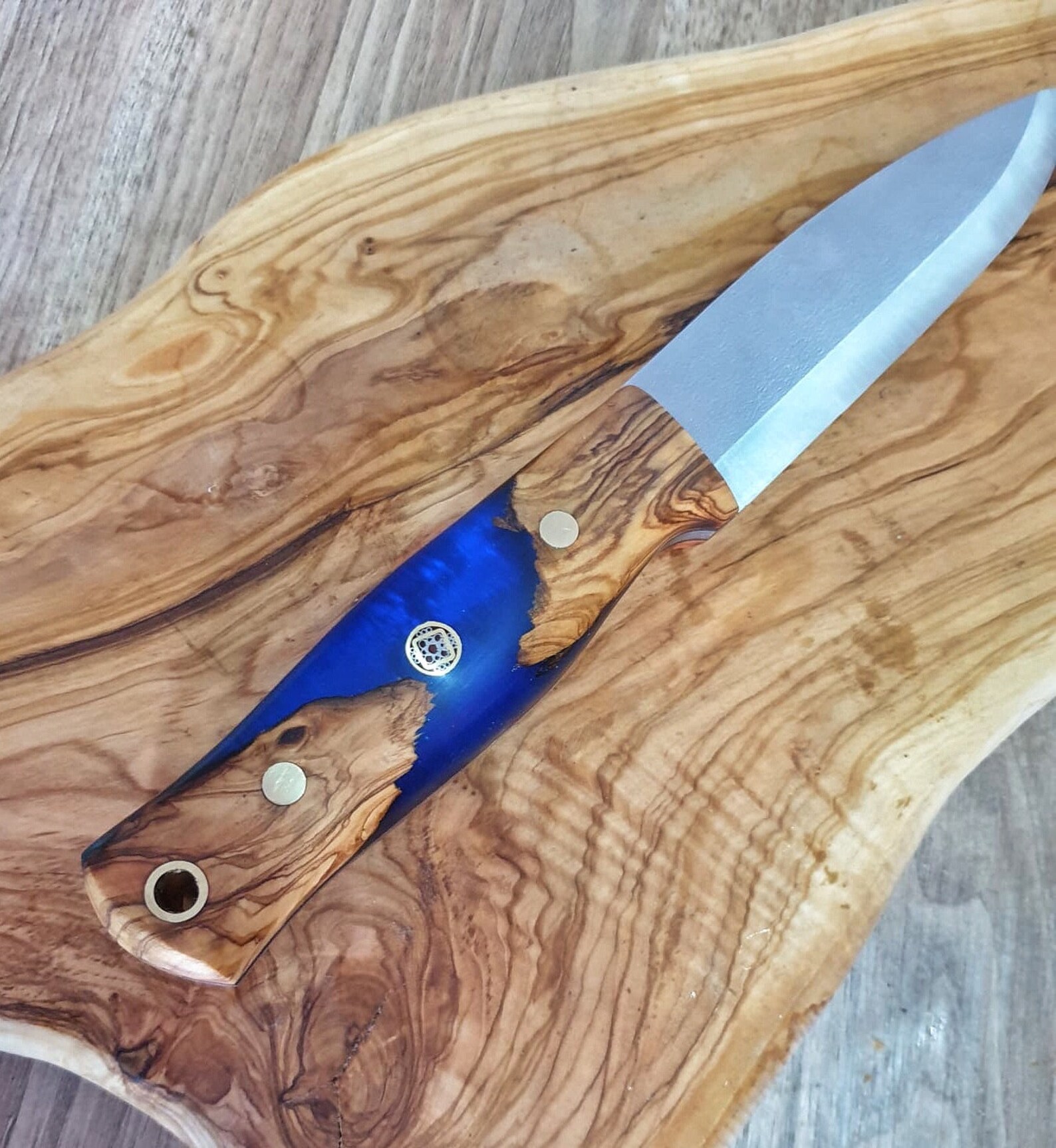 Hunting Knife N690 Steel Olive Wood & Epoxy Handle Etsy
