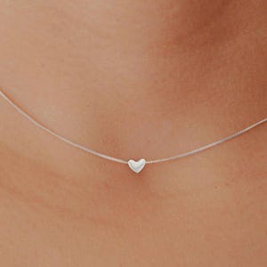 Winzige Herz Sterling Silber Halskette, Choker Halskette, Minimalist Zierliche Silber Schmuck, Herz Bead Charm Halskette Muttertagsgeschenk für sie
